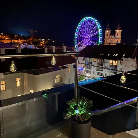Lejlighed Rooftop Eger